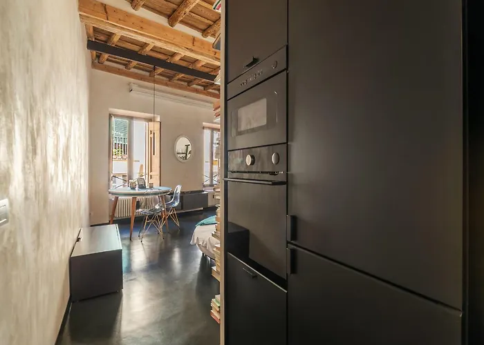 Guesthost - Vintage-modern Trastevere Apartament Rzym
