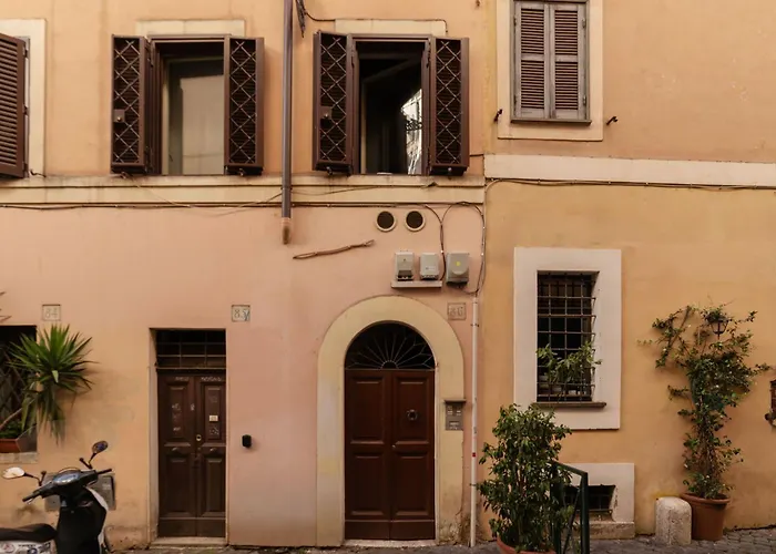 Guesthost - Vintage-modern Trastevere Apartament